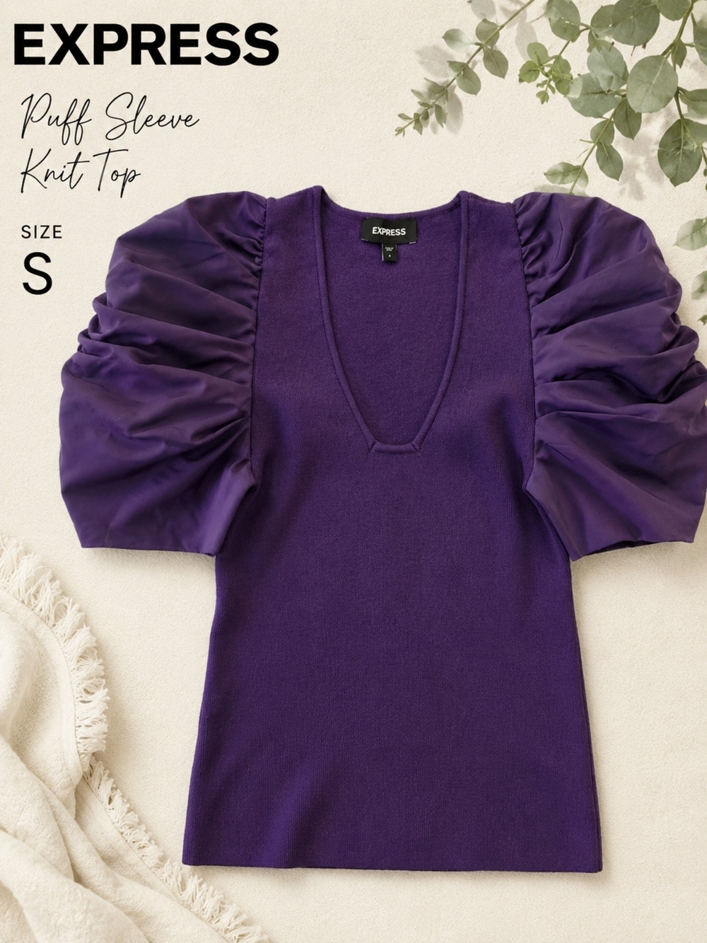 EUC Express Purple Short Puff Sleeve V-Neck Knit Top – Size S